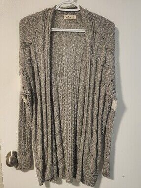 Hollister Cardigan Small